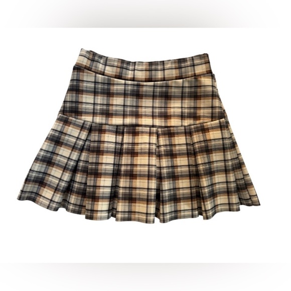 French Kiss Plaid Pleated Mini Skirt - Picture 2 of 6